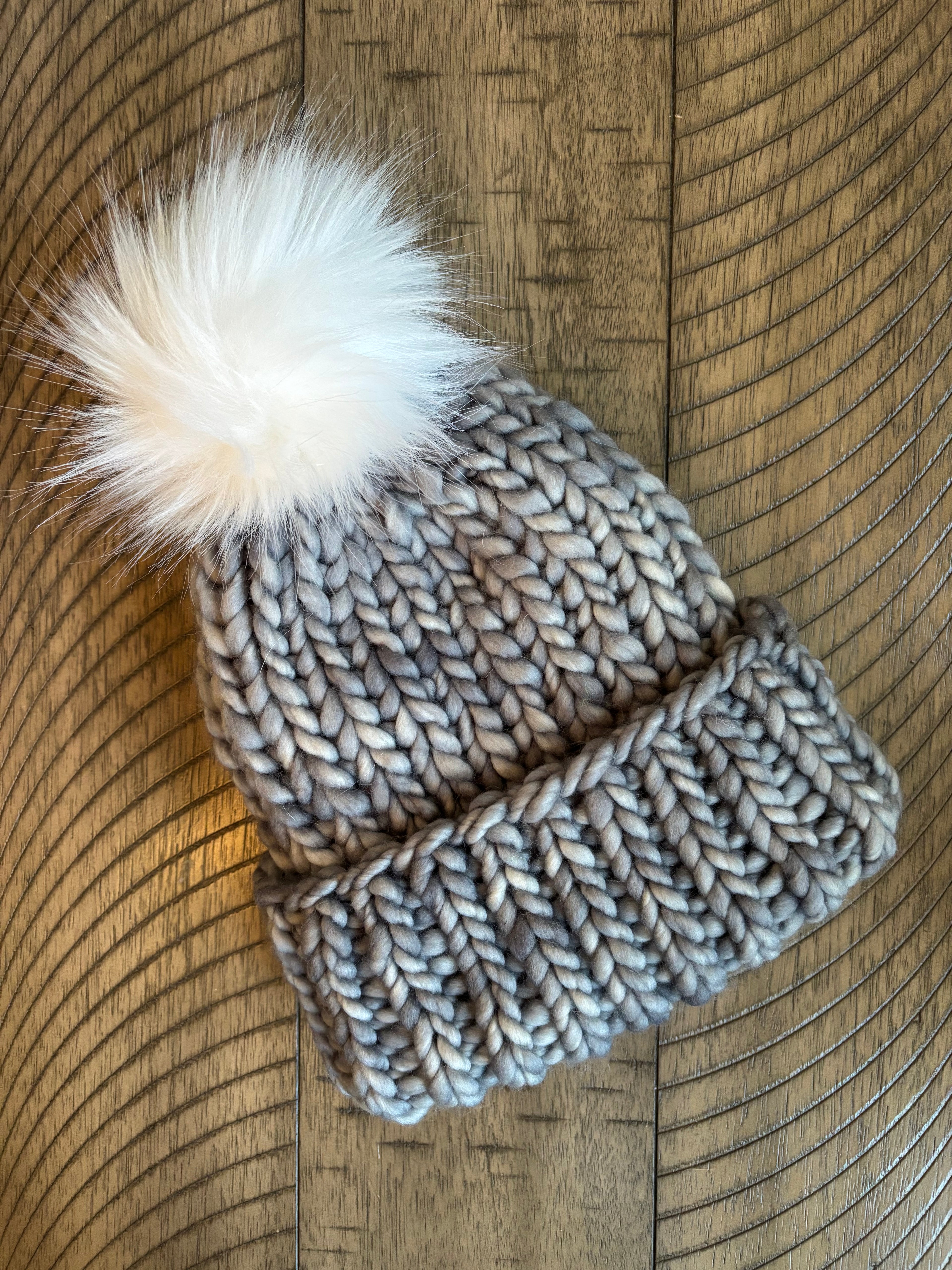 Luxury merino wool fold brim beanie - Gray