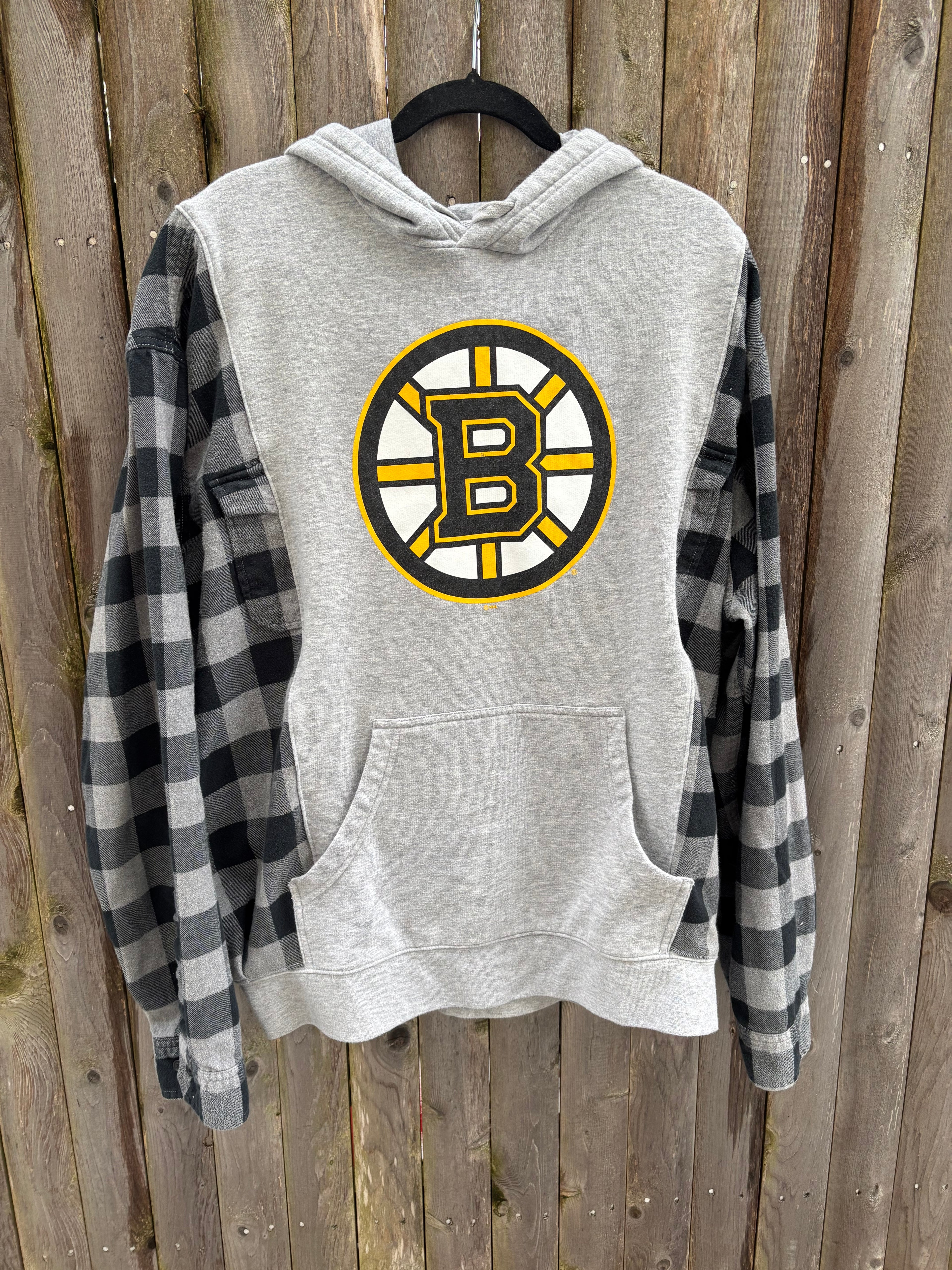 Upcycled Bruins hoodie - XL