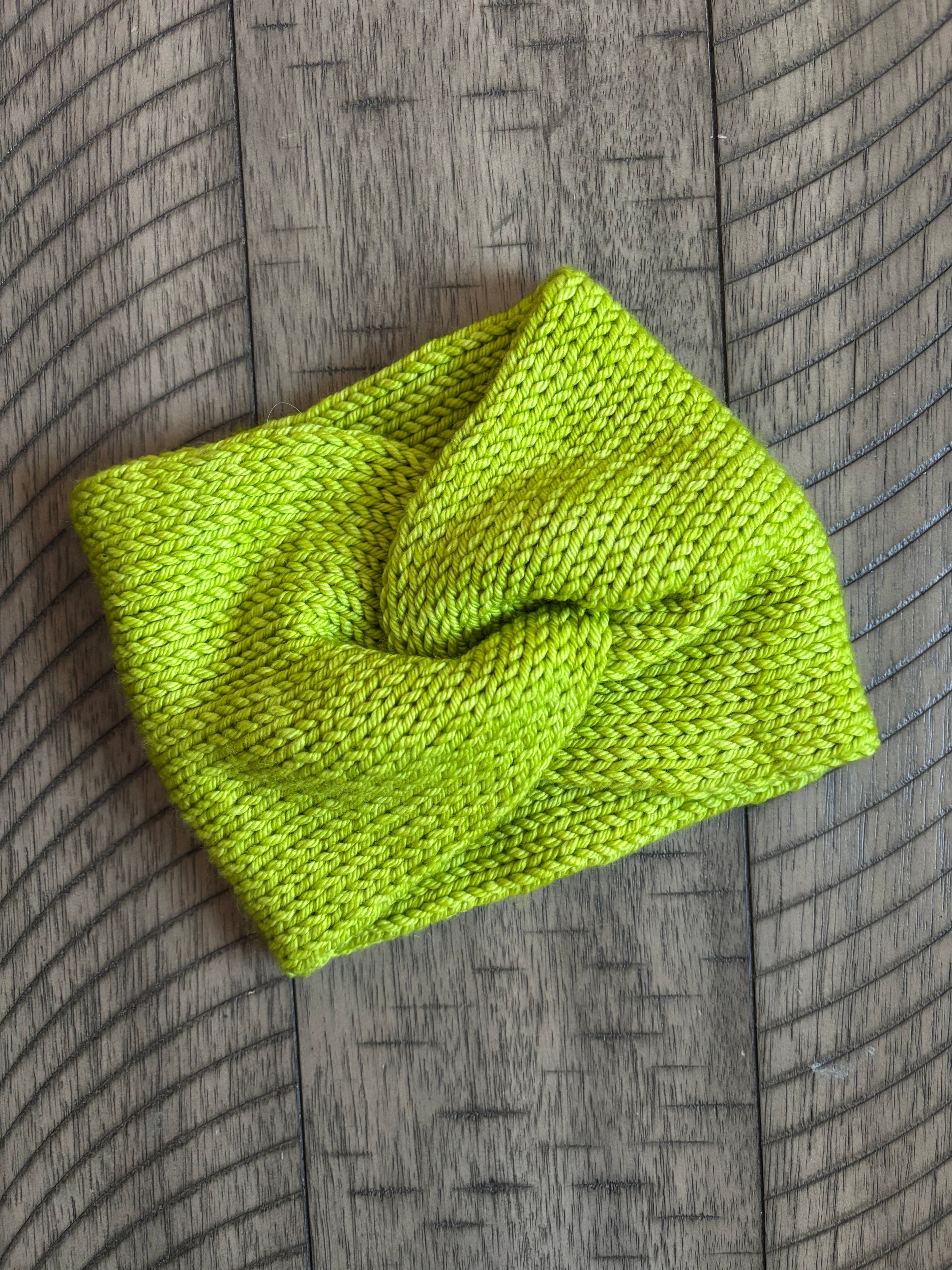 Luxury merino wool headband - Lime