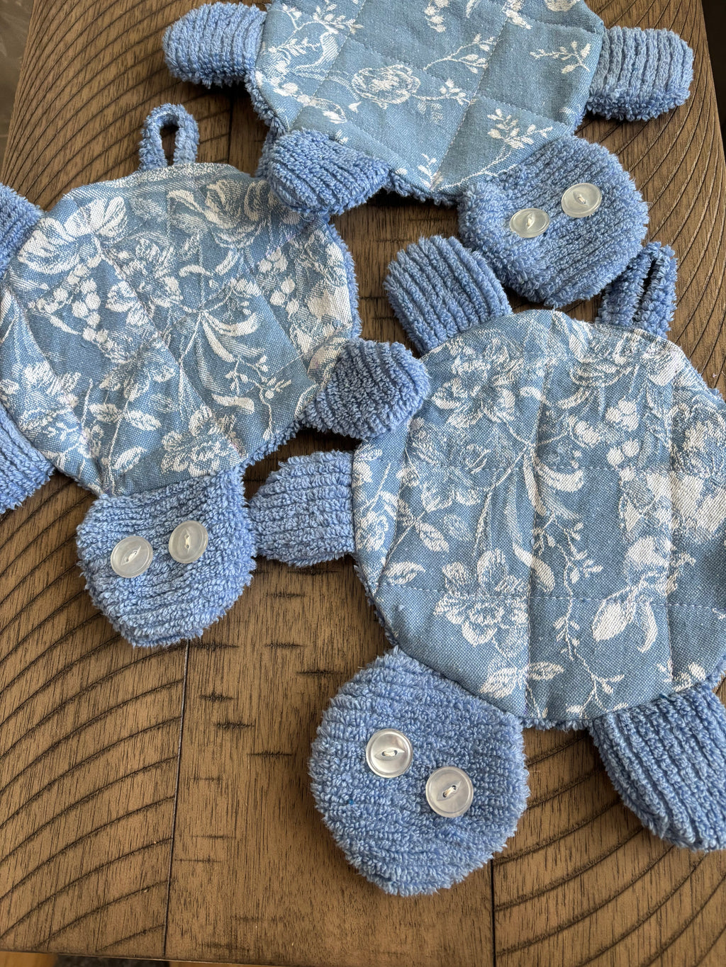 Floor turtle - Blue/floral